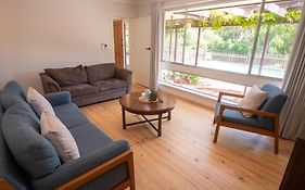 Sandy Pool Shack - Pet Friendly